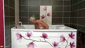 Дайте български секс ...